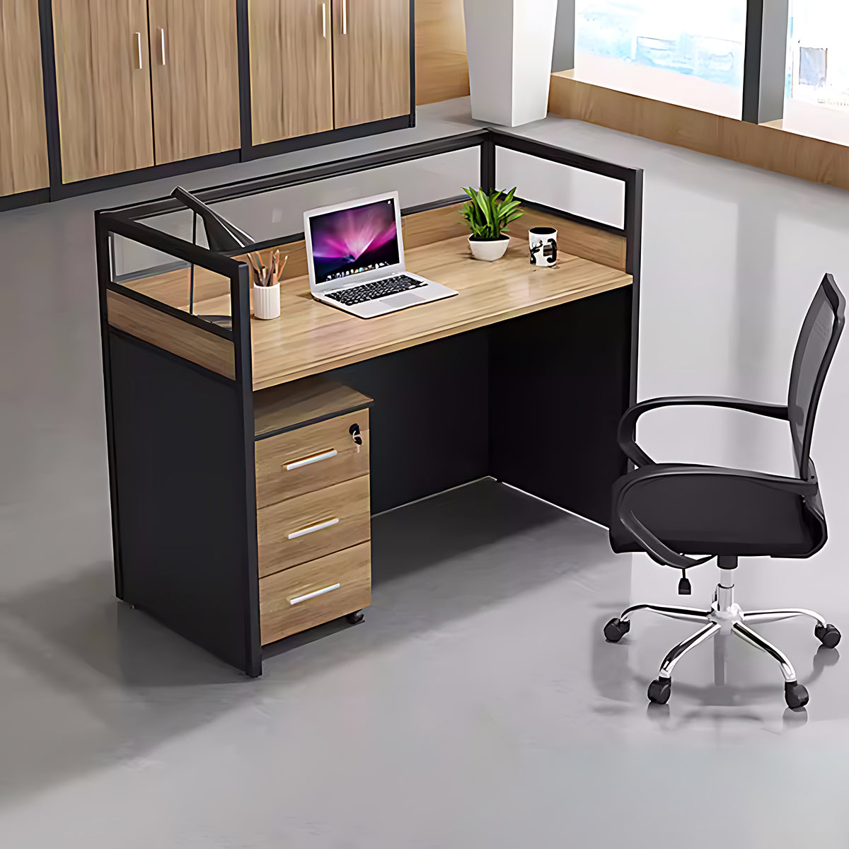 A Screen Office with Multiple Styles and Two Way Options