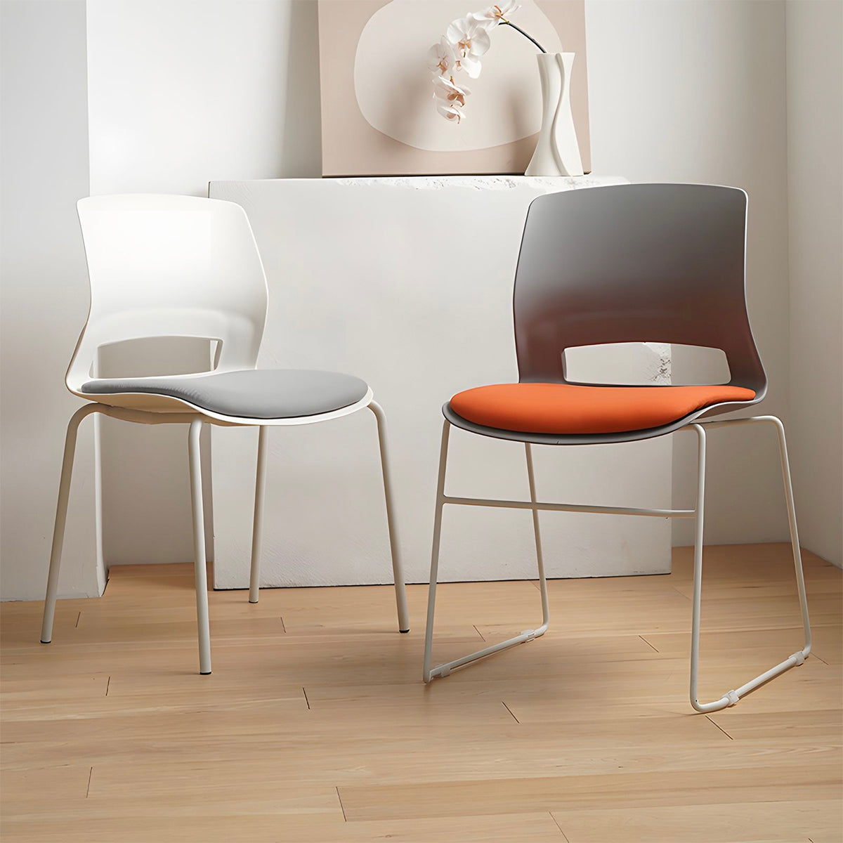 Minimalist Office Chair with Tear-Resistant Fabric and Steel Frame