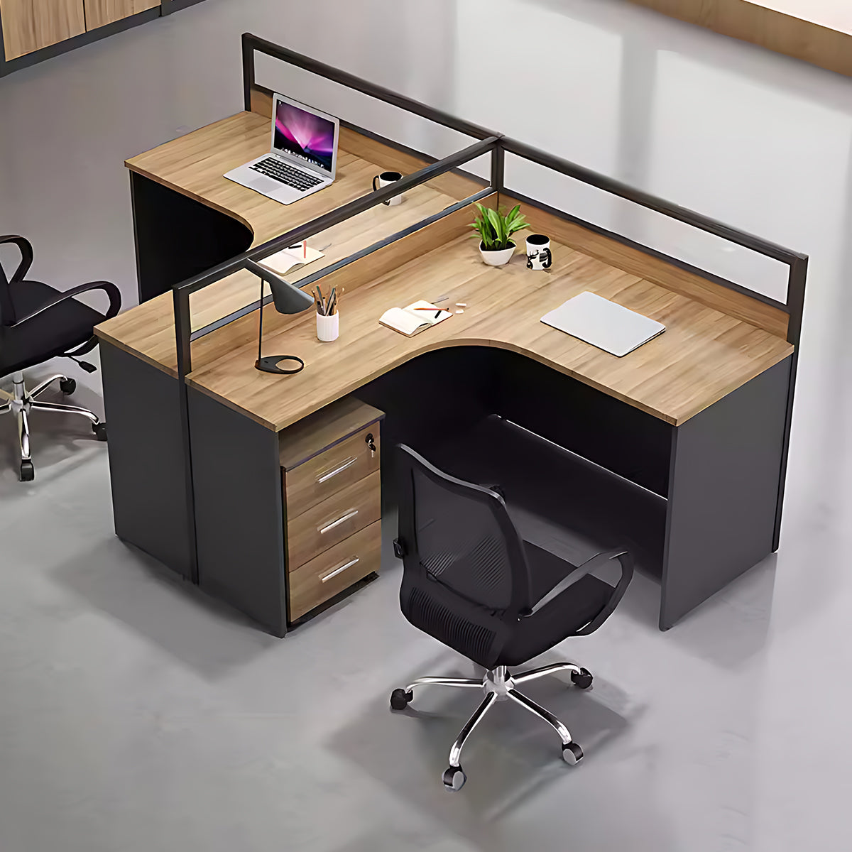 A Screen Office with Multiple Styles and Two Way Options